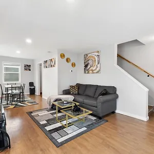  Apartment Polished 2-bedroom Close To Osu Campus
